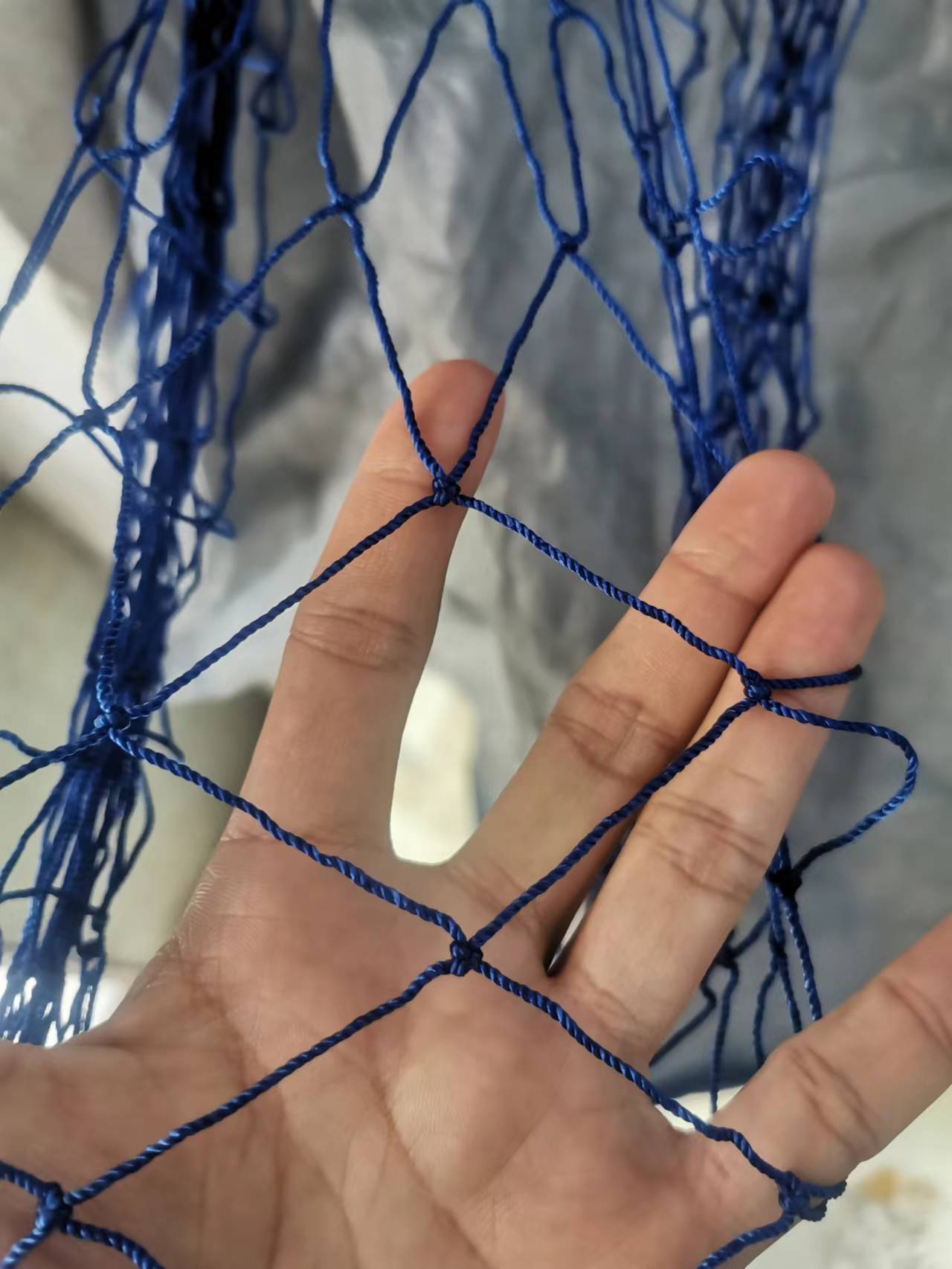 nylon multifilament knotted net.jpg